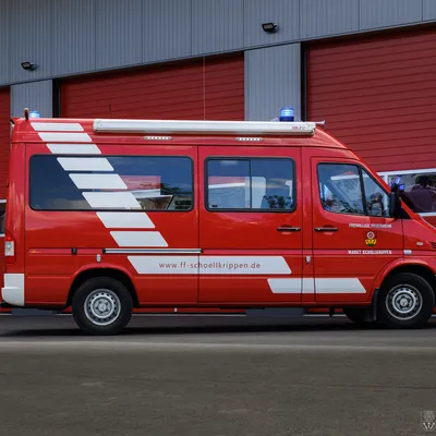 2024_MZF_beifahrer-blau.jpg